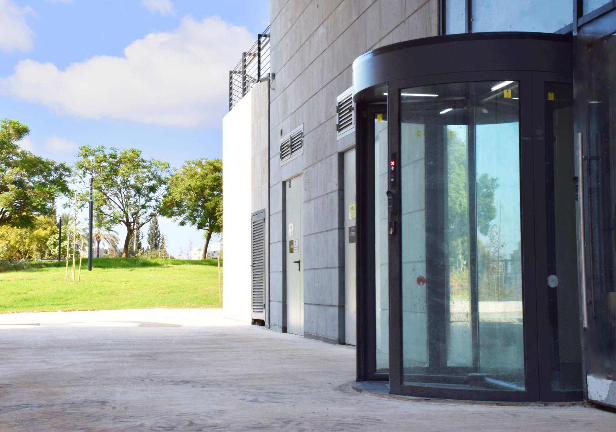Porte Automatique Tournante CoMETA Co146