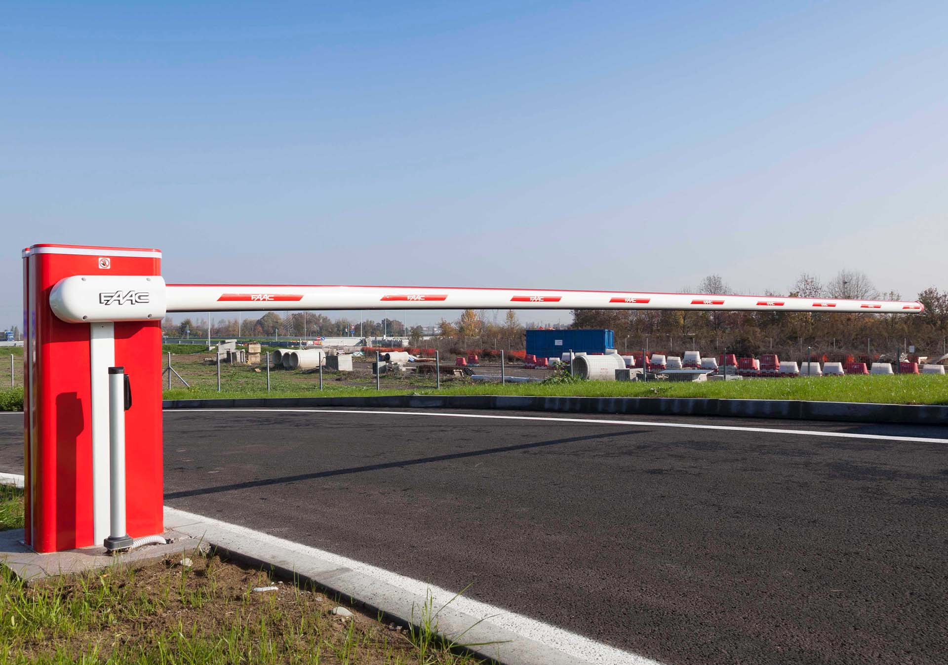 FAAC B680H automatic barrier gate